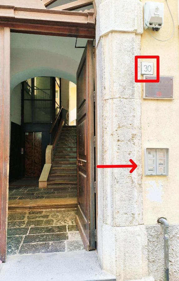 Appartamento In Urbs Salerno Esterno foto